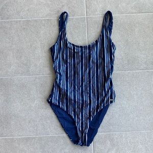 Roxy Swimwear Women’s Striped One Piece Medium